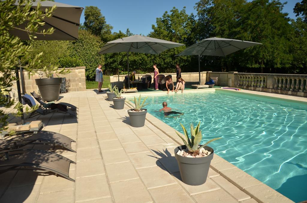 Chateau De Bellevue B&B Et Appartements Avec Piscine Saisonal Chauffee Et Chambres Partout Climatisees Saint-Avit  Buitenkant foto