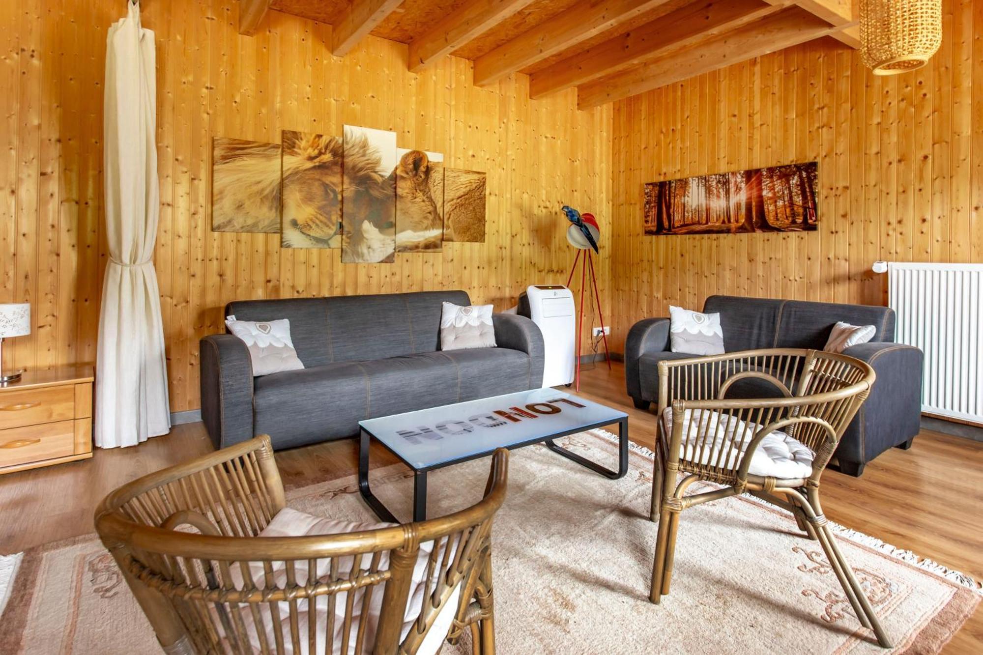 Chateau De Bellevue B&B Et Appartements Avec Piscine Saisonal Chauffee Et Chambres Partout Climatisees Saint-Avit  Buitenkant foto