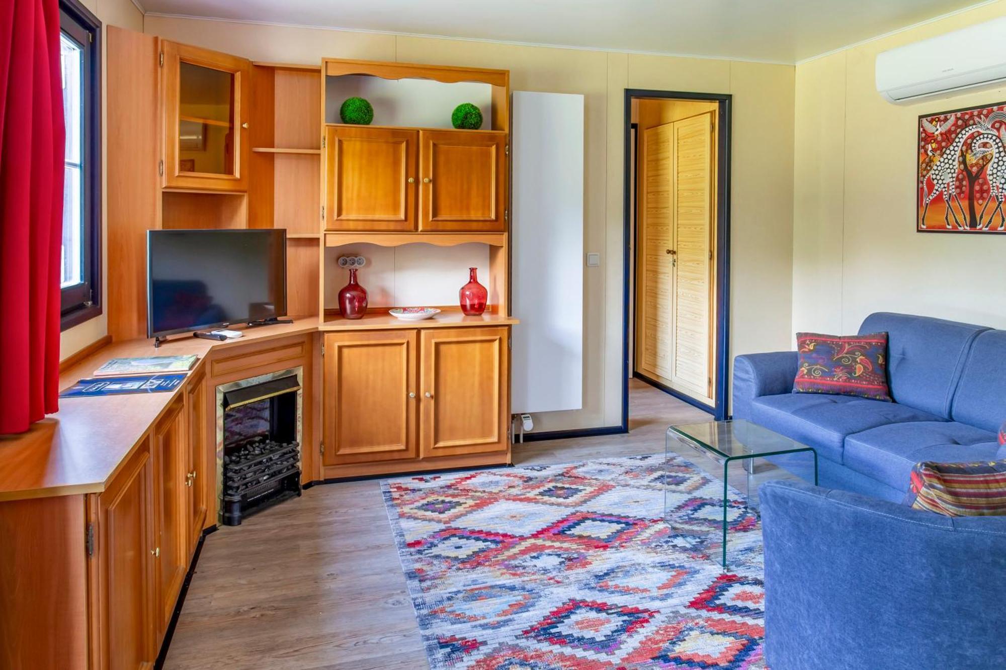 Chateau De Bellevue B&B Et Appartements Avec Piscine Saisonal Chauffee Et Chambres Partout Climatisees Saint-Avit  Kamer foto